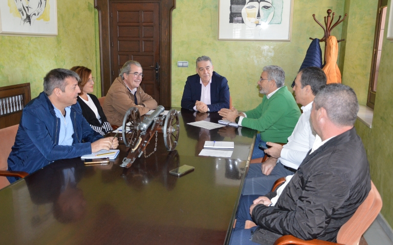 El Ayuntamiento de Almonte analiza junto al Servicio Provincial de Recaudación la estabilidad financiera del municipio