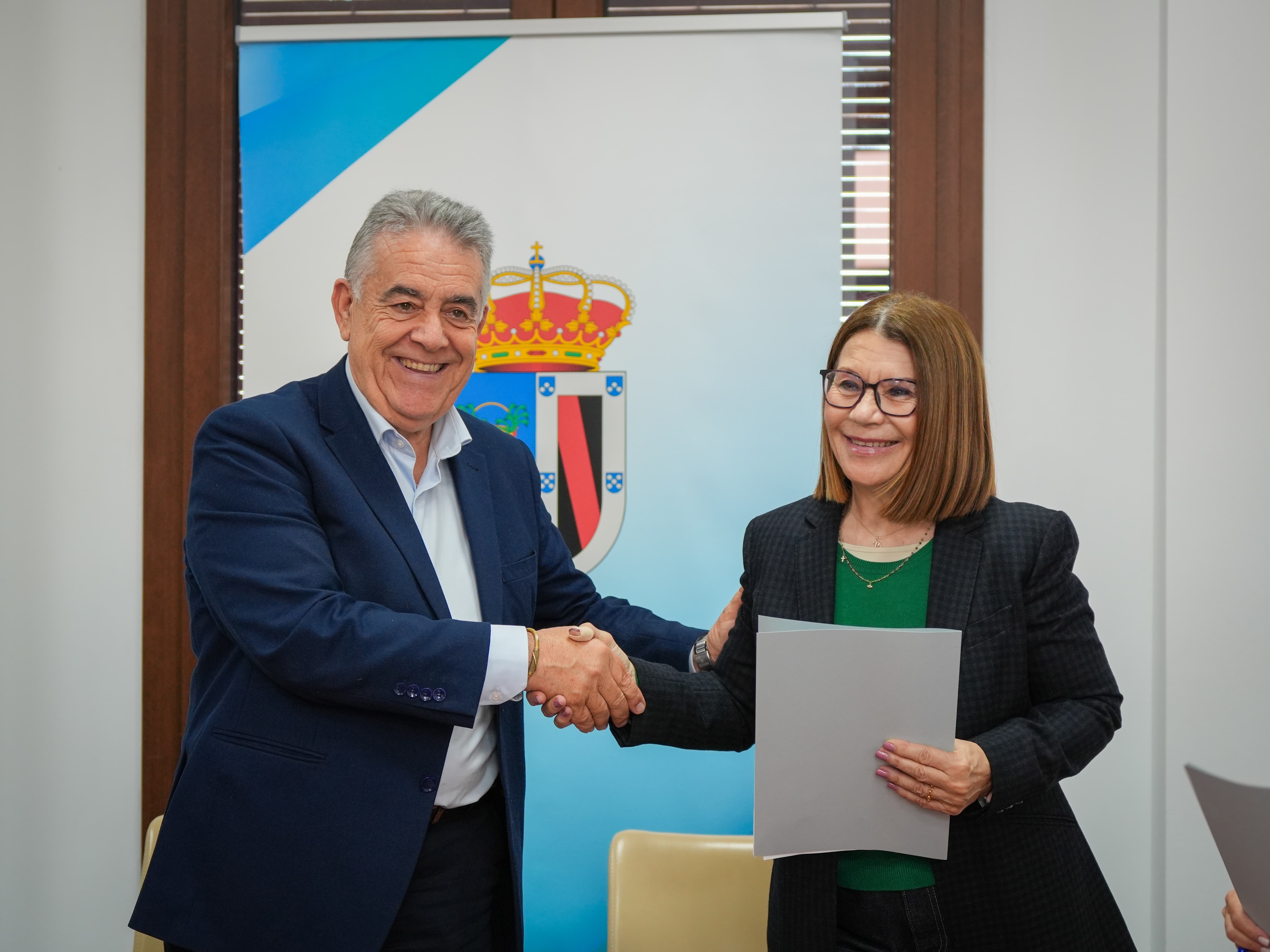 El Ayuntamiento de Almonte y FEAFES - Huelva renuevan su alianza con la salud mental en el municipio