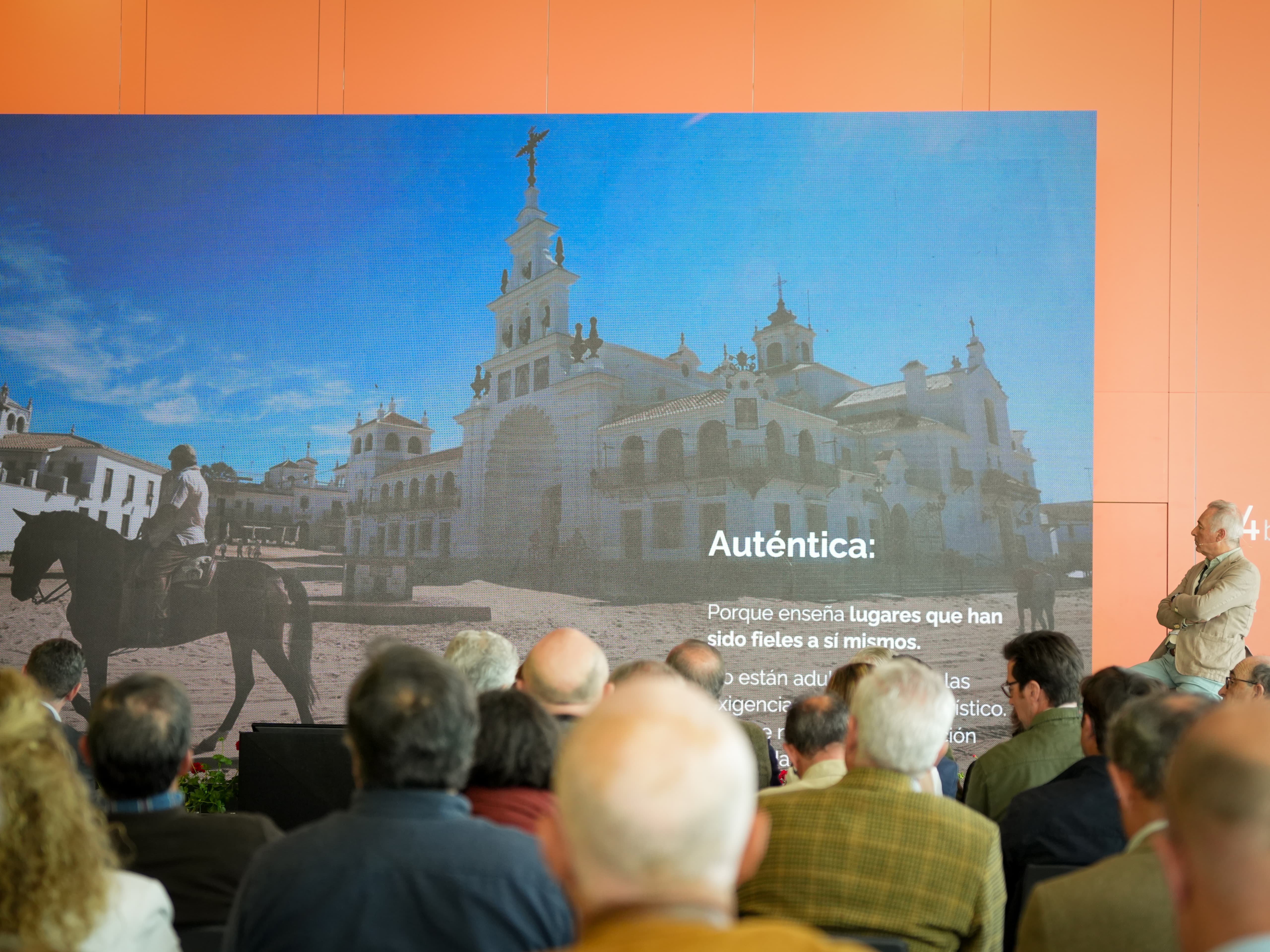Almonte respalda el proyecto “Senderos del Rocío” para la creación de rutas que vertebran Andalucía hacia la aldea