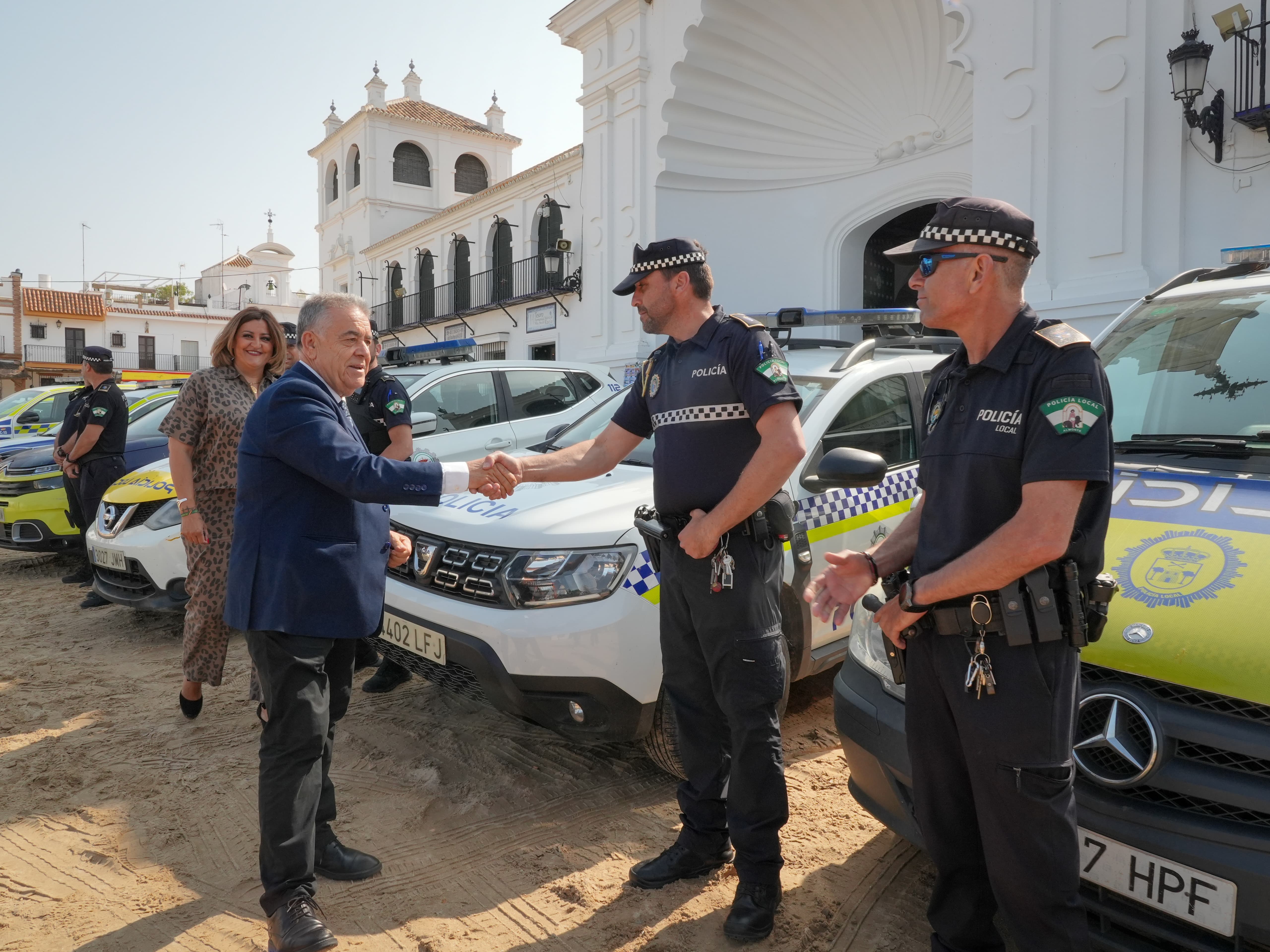 El Ayuntamiento de Almonte refuerza el dispositivo de seguridad y Policía Local para garantizar una Romería del Rocío segura y respetuosa con el entorno