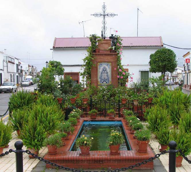 MONUMENTO-Cruz-del-Camino-la-Cerca