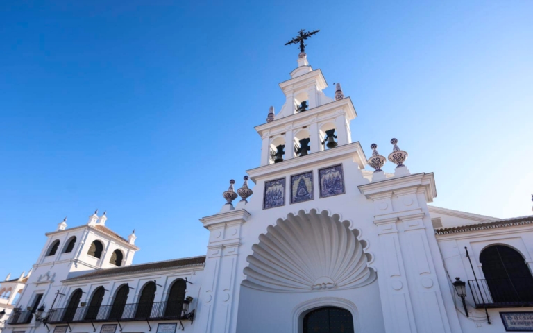 El Ayuntamiento de Almonte activa medidas especiales de tráfico y seguridad por el Rocío Chico 2025