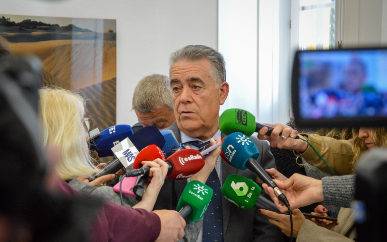 El alcalde de Almonte critica el criterio político en la asignación de los fondos sociales de Doñana