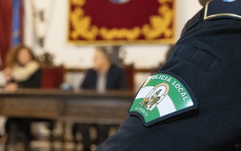 El Ayuntamiento de Almonte avanza en el refuerzo de la Policía Local e incorpora a nuevos agentes en prácticas