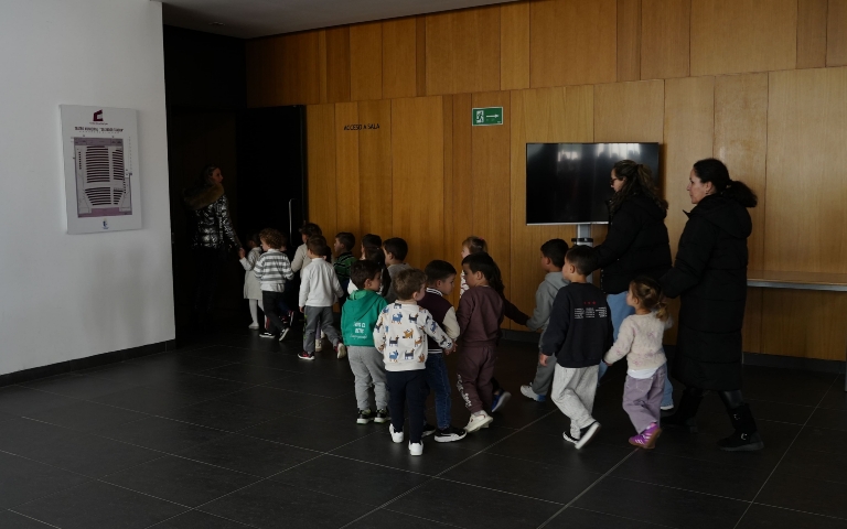 Almonte acerca el teatro a más de 700 escolares del municipio