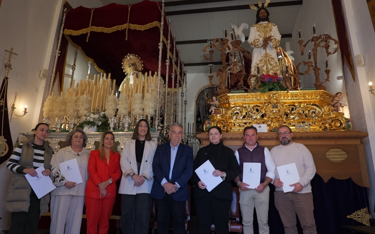 El Ayuntamiento de Almonte renueva su apoyo a las hermandes para la Semana Santa