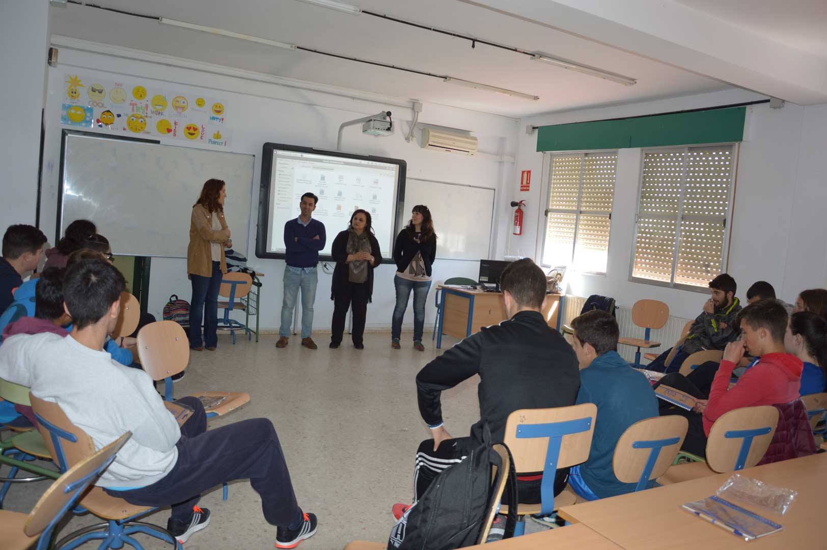 Taller-de-Comunicación-en-Ies-La-Ribera-de-Almonte-004