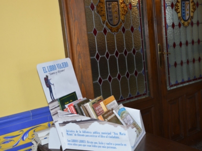 15 abril- El Libro Viajero- Dia del Libro 041-001