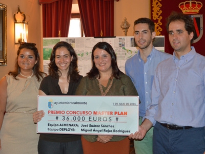 Equipo-Almenara-con-alcaldesa