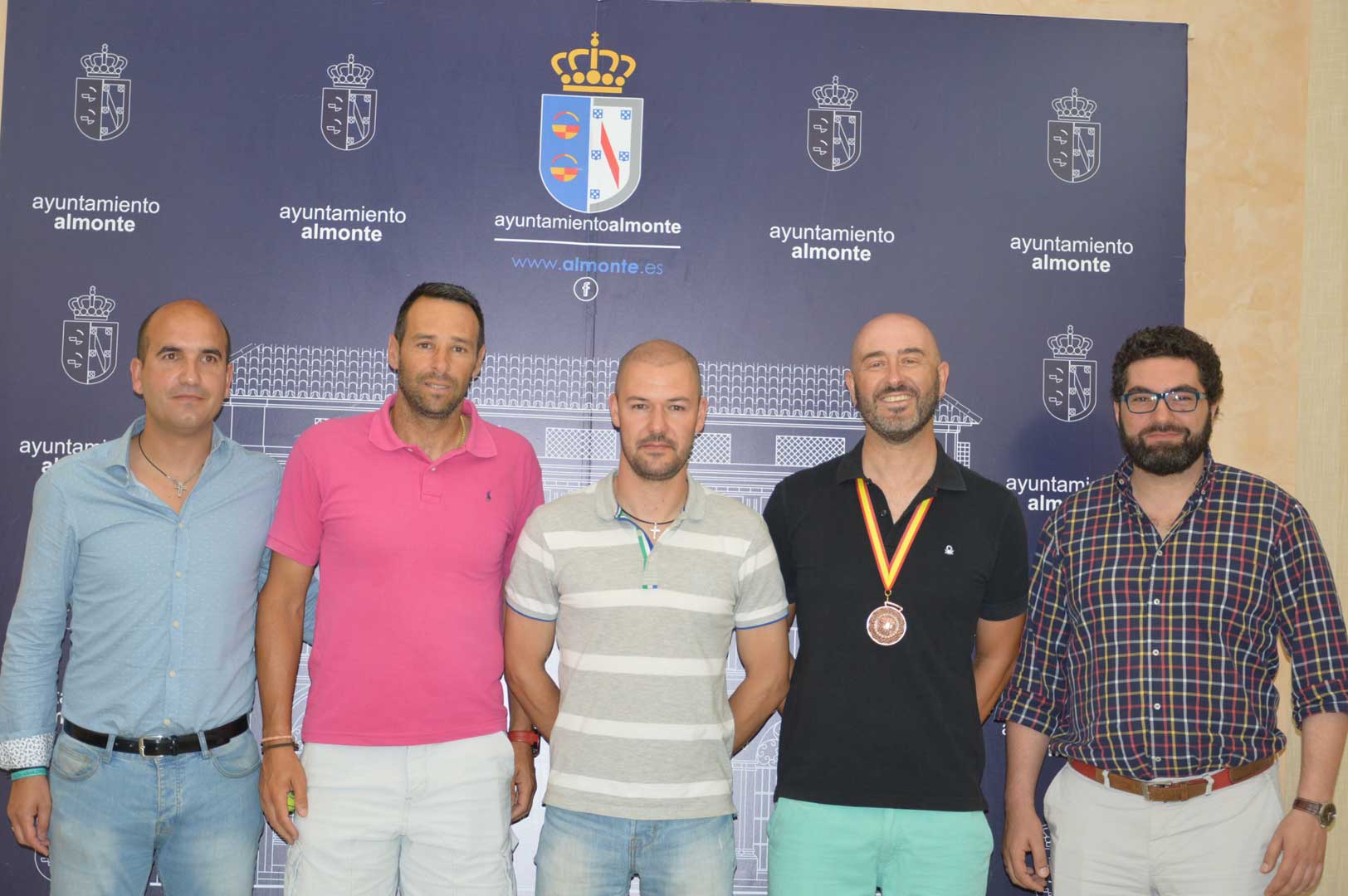 Concejales-y-policias-almonteños