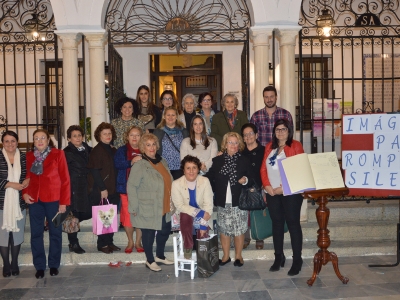 Foto-grupo-Contra-Violencia-de-Género-1