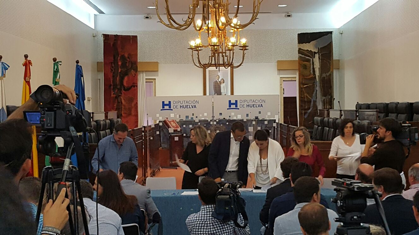 Firma-convenio-PFEA-2016