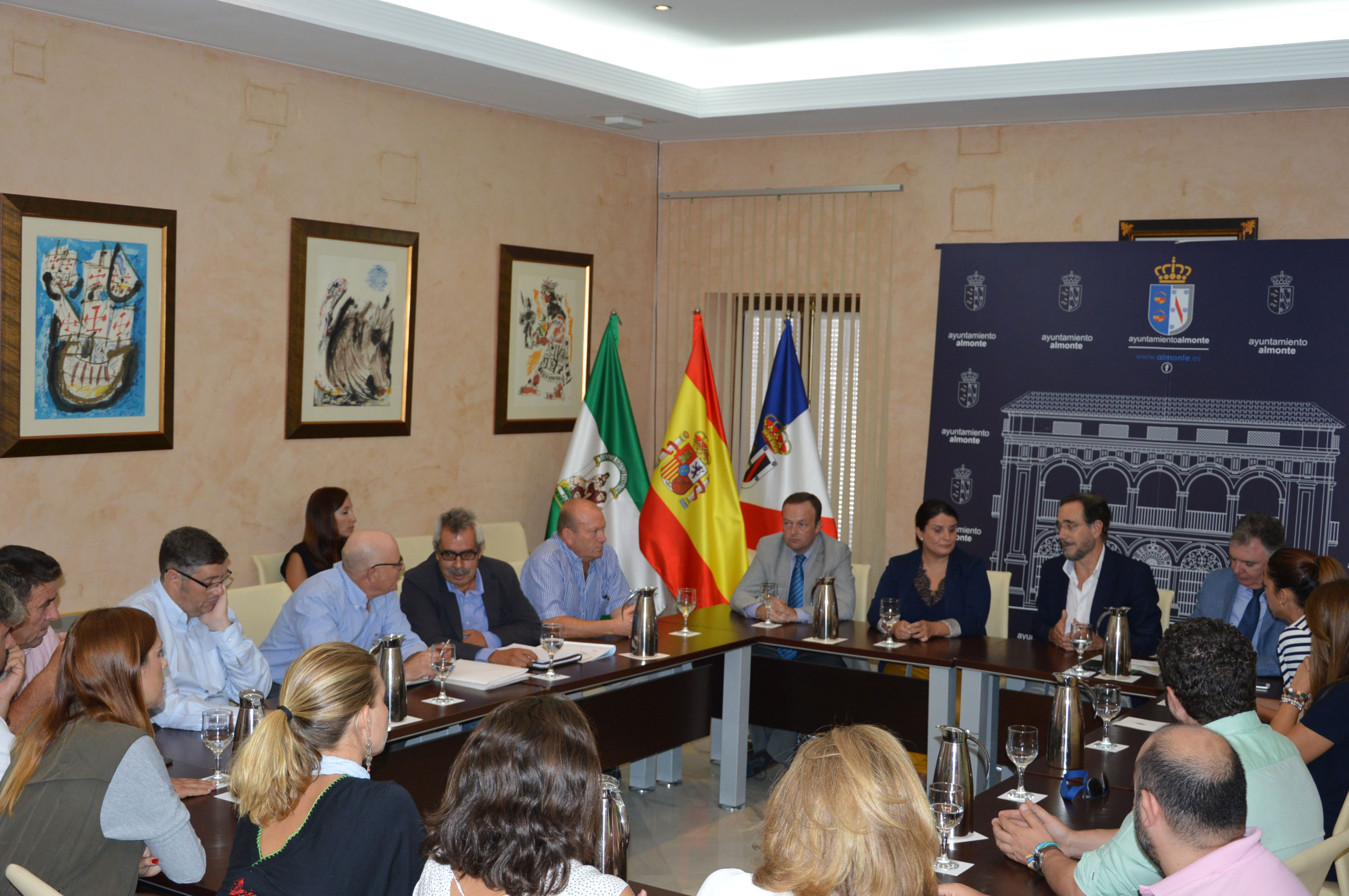 reunión-consejero-Fomento-en-Almonte