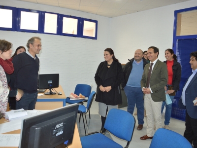 El director gral de Empleo visita Almonte 018