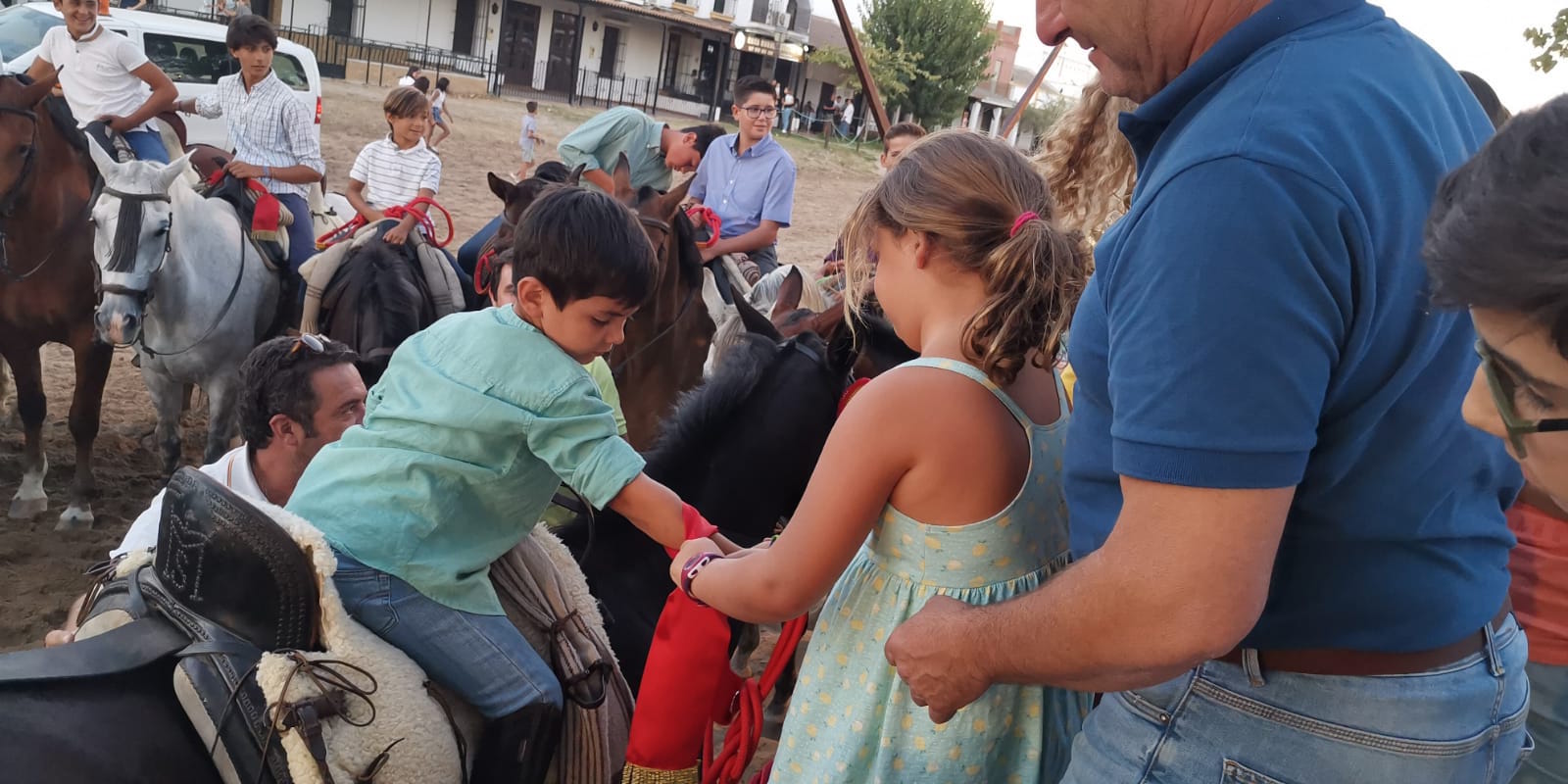 el triunfo de la moña bordada