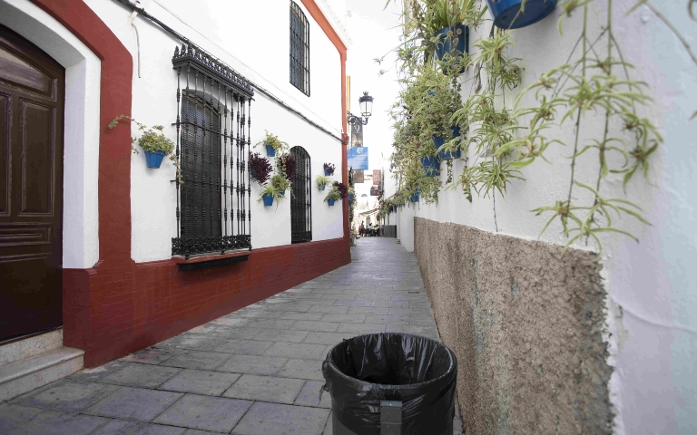 Almonte refuerza la limpieza urbana con un dispositivo especial para la Navidad